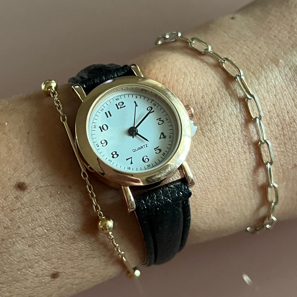 ⌚✨ Minimalist Retro Quartz Watch | Black PU Leather Strap 🖤 - Picture 3 of 8